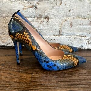 SJP Fawn yellow snake pumps, size 38.5